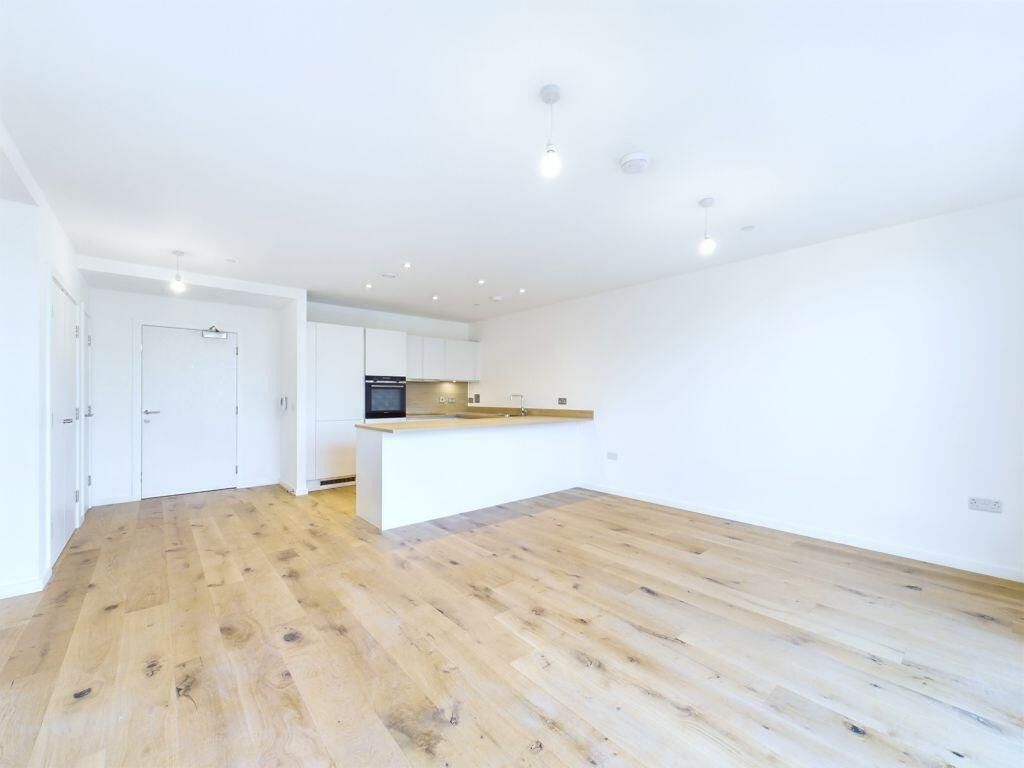 Property photo 3 of 22 4241813