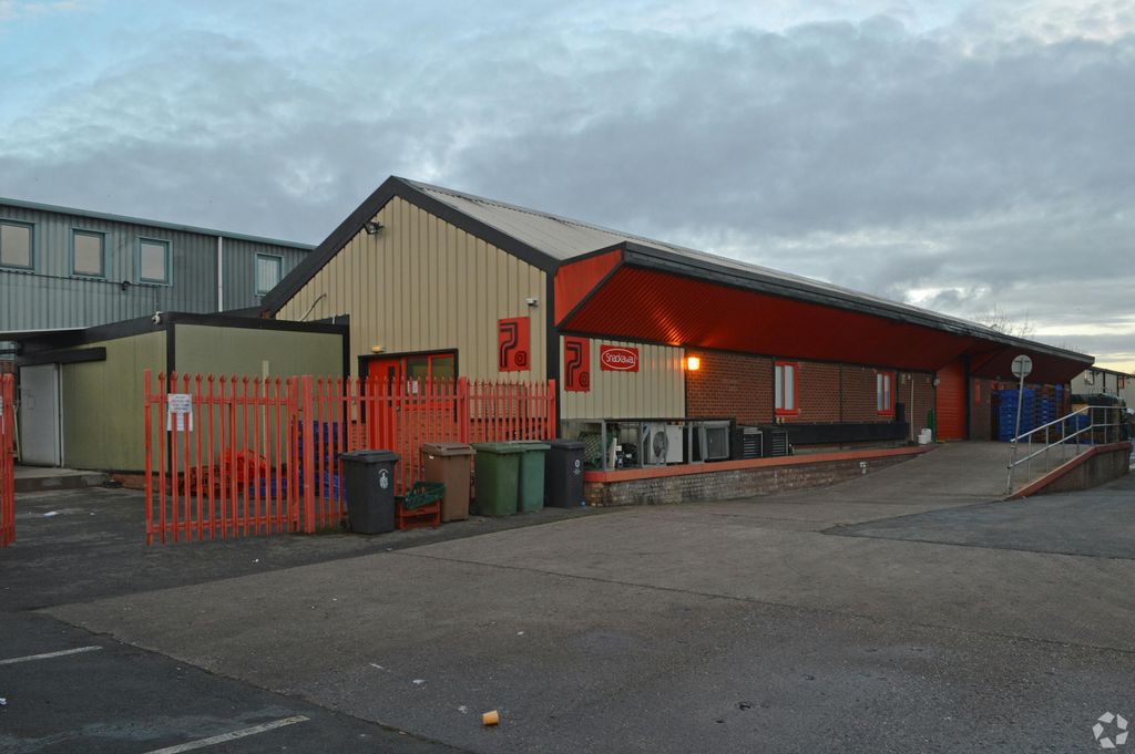 Property photo 1 of 10 Buildingphoto.Jpg