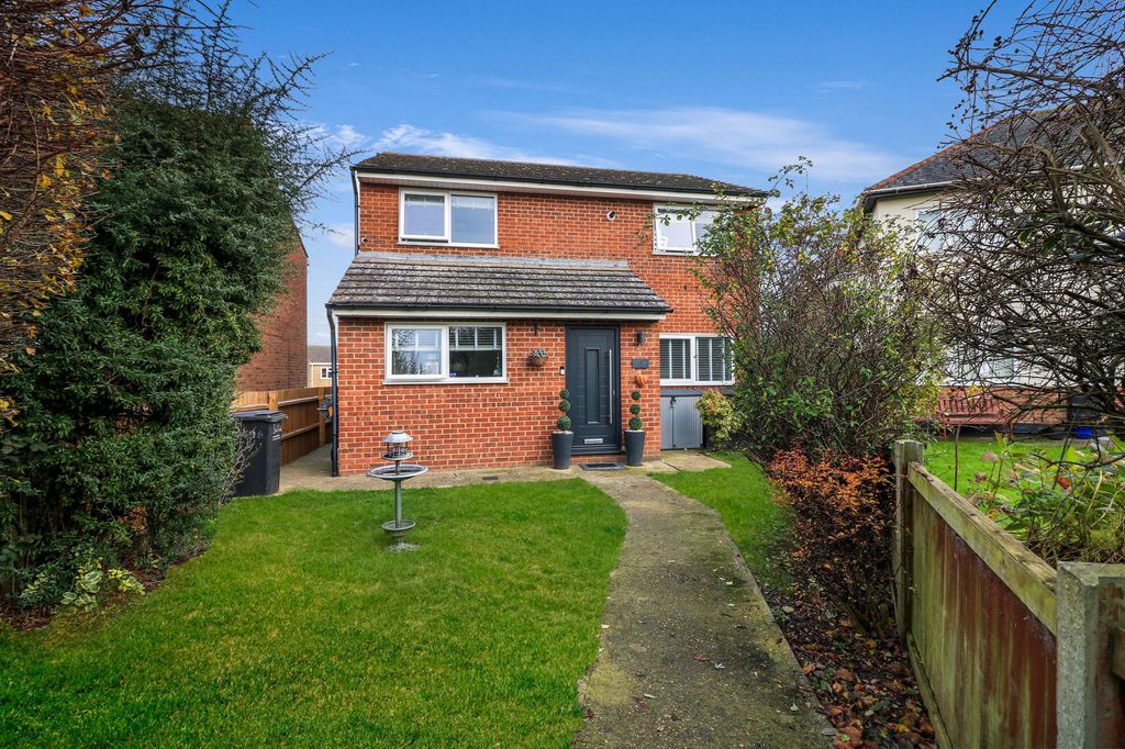 Property photo 1 of 17