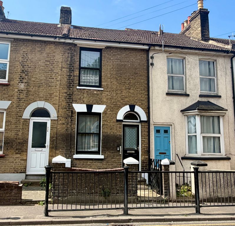 Property photo 1 of 8