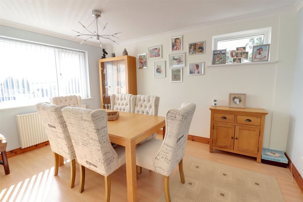 Property photo 3 of 14 3 - Picture No. 03