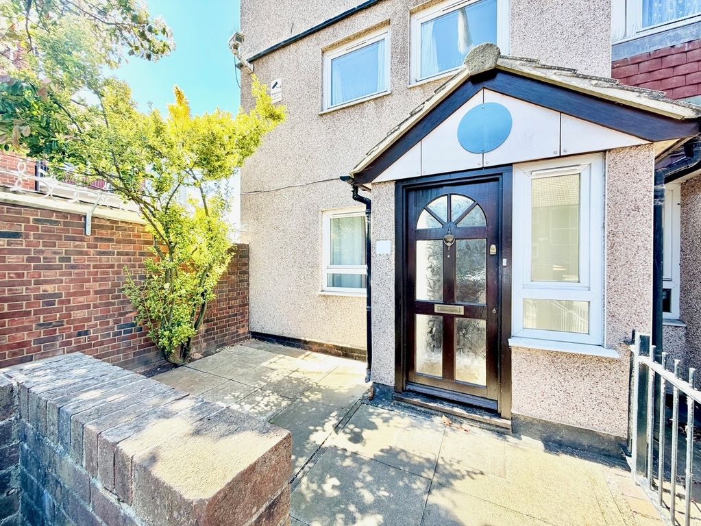 Property photo 3 of 17