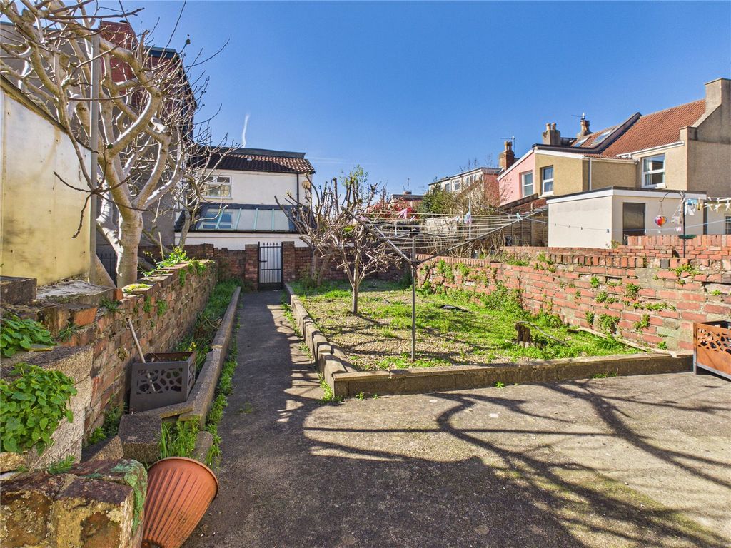 Property photo 3 of 9 Picture No. 09