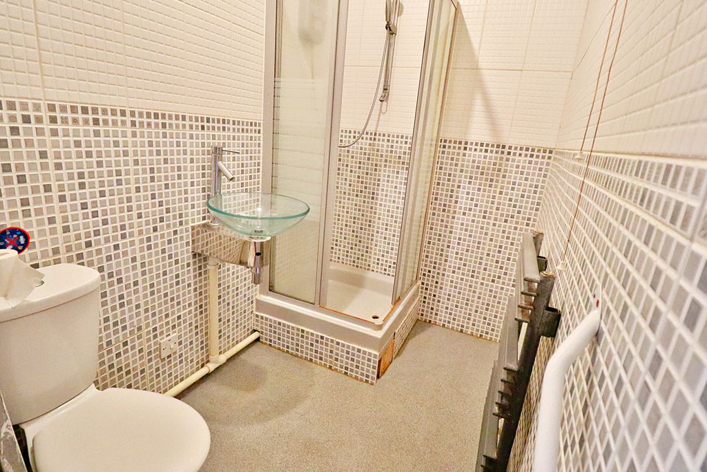 Additional image 7 of 3 bed terraced house to rentBurmer Road, Peterborough PE1