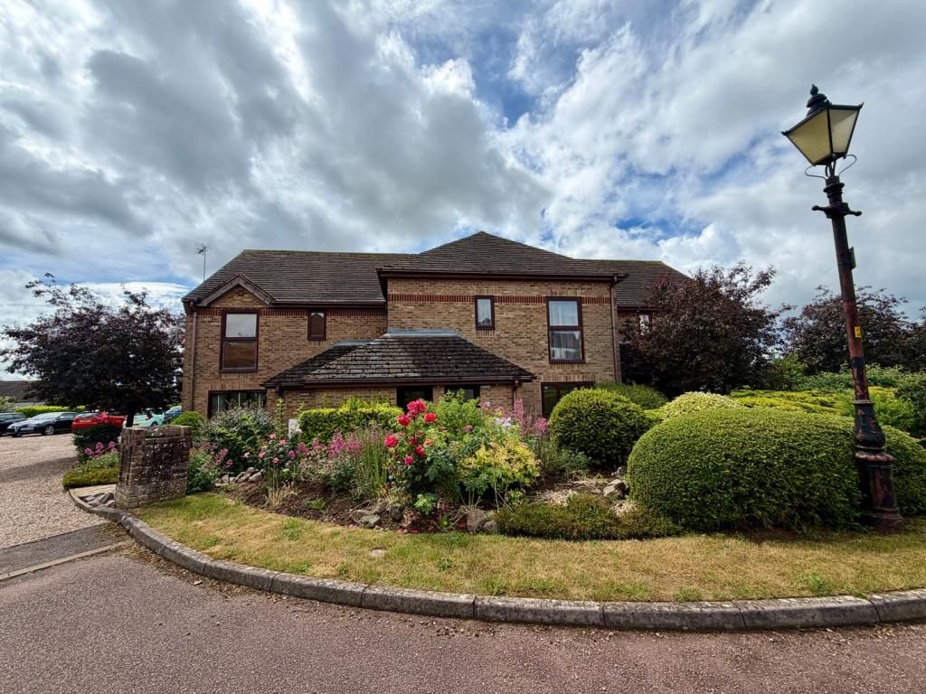 Property photo 1 of 8