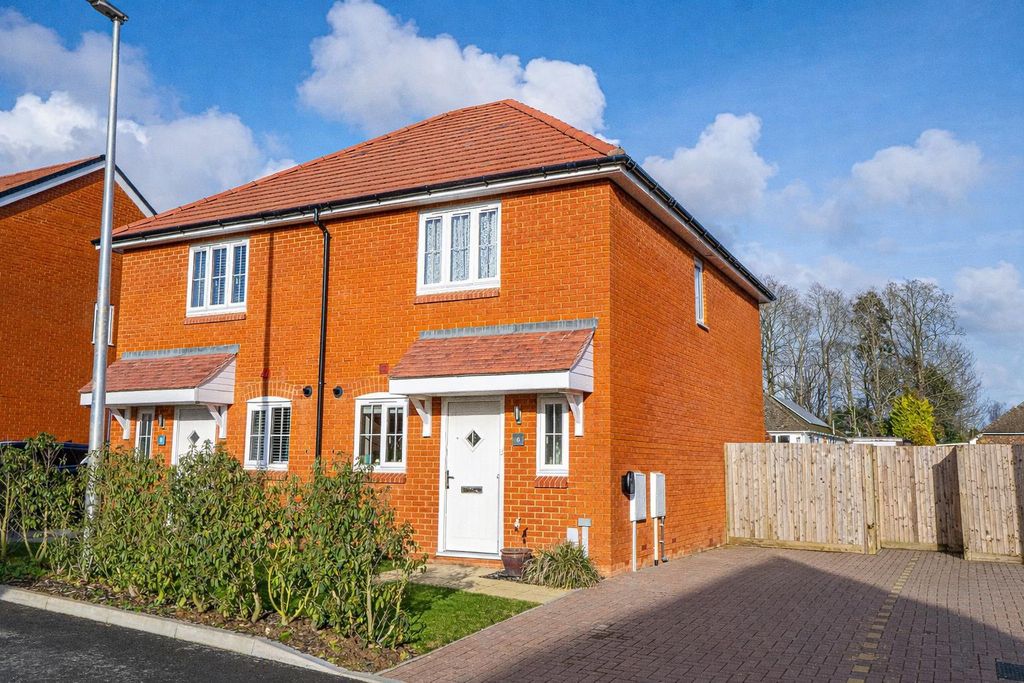 Property photo 1 of 29 0Da1c3d5-A98c-446E-B5Ec-E6d54462B2Fa.Png