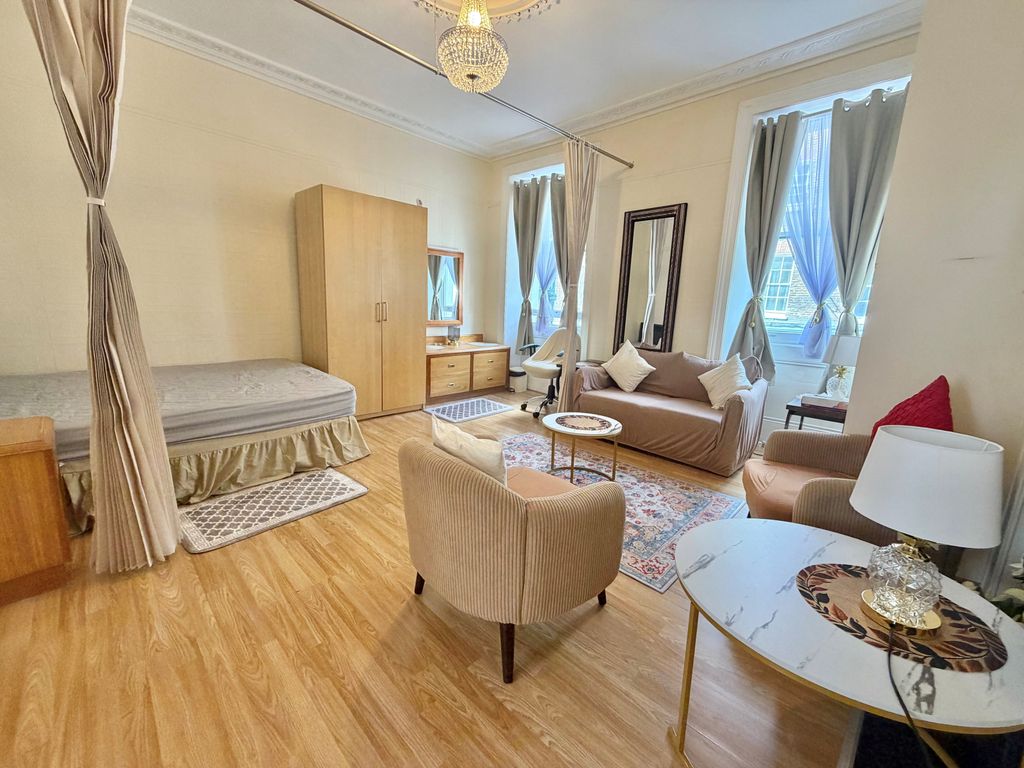 Property photo 1 of 7 Studio Flat To Rent New Quebec Street, Marylebone W1H