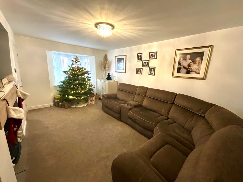 Property photo 2 of 19 Img_4962