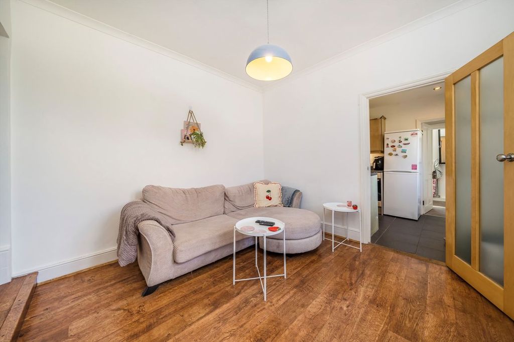 Property photo 2 of 7
