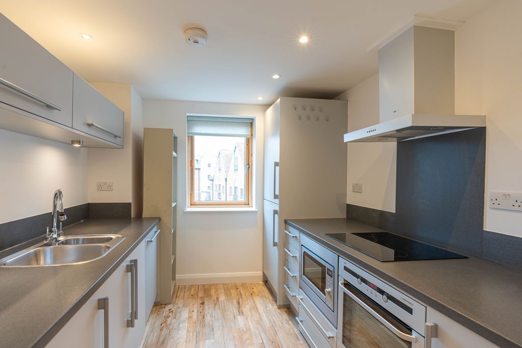 Property photo 1 of 14 Kitchen