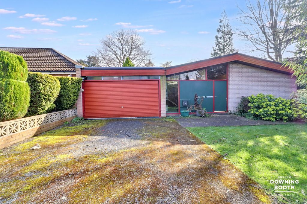 Property photo 1 of 33