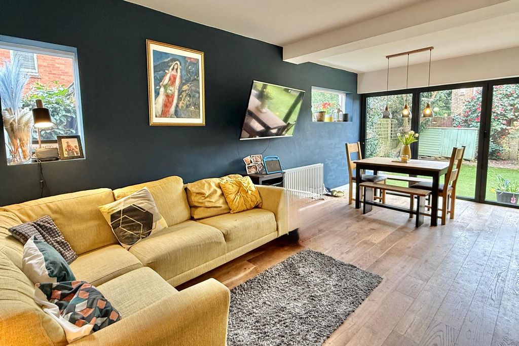 Property photo 3 of 27 Gallery