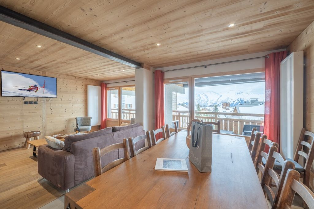 Property photo 2 of 11 The Chalet For Sale