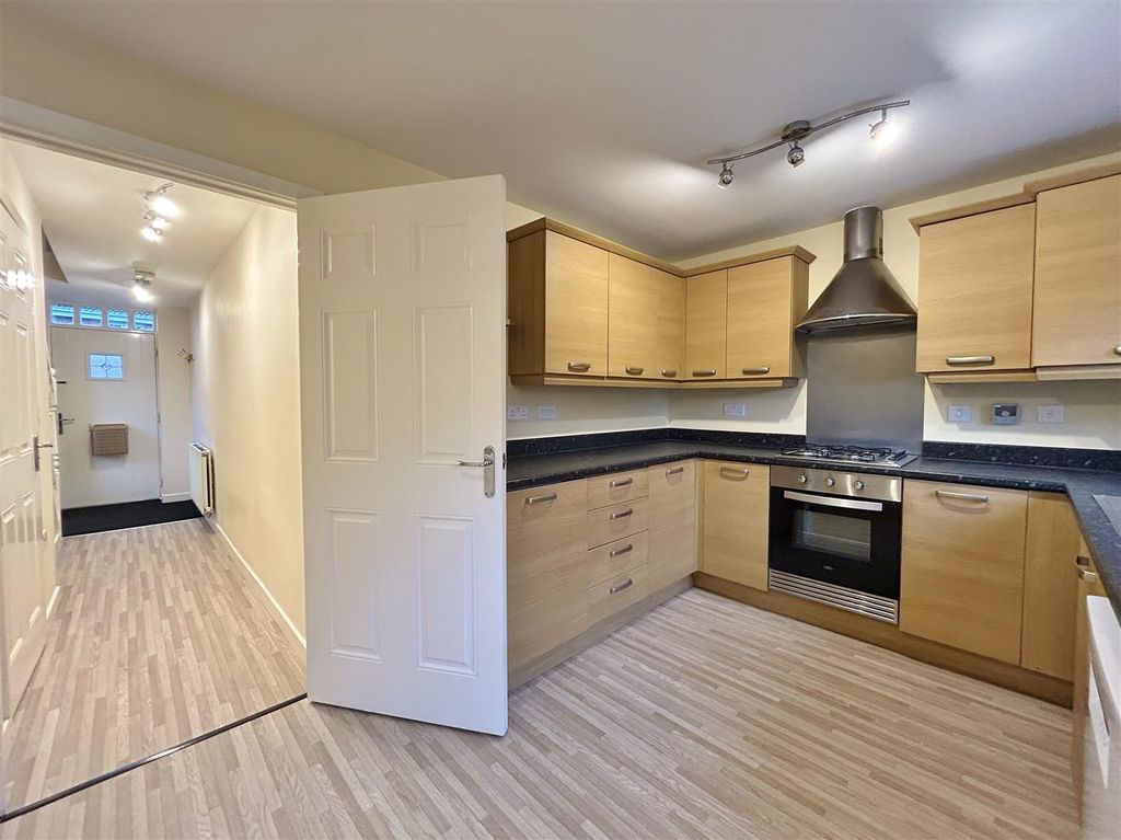 Property photo 3 of 22 Kitchen Area