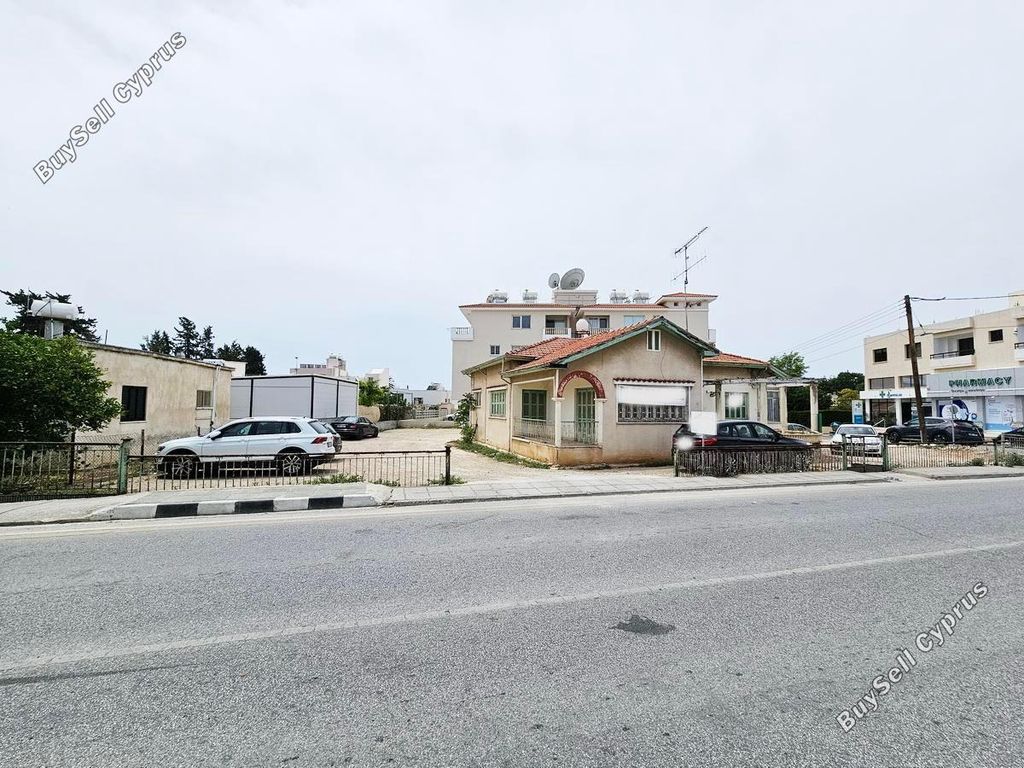 Property photo 2 of 5