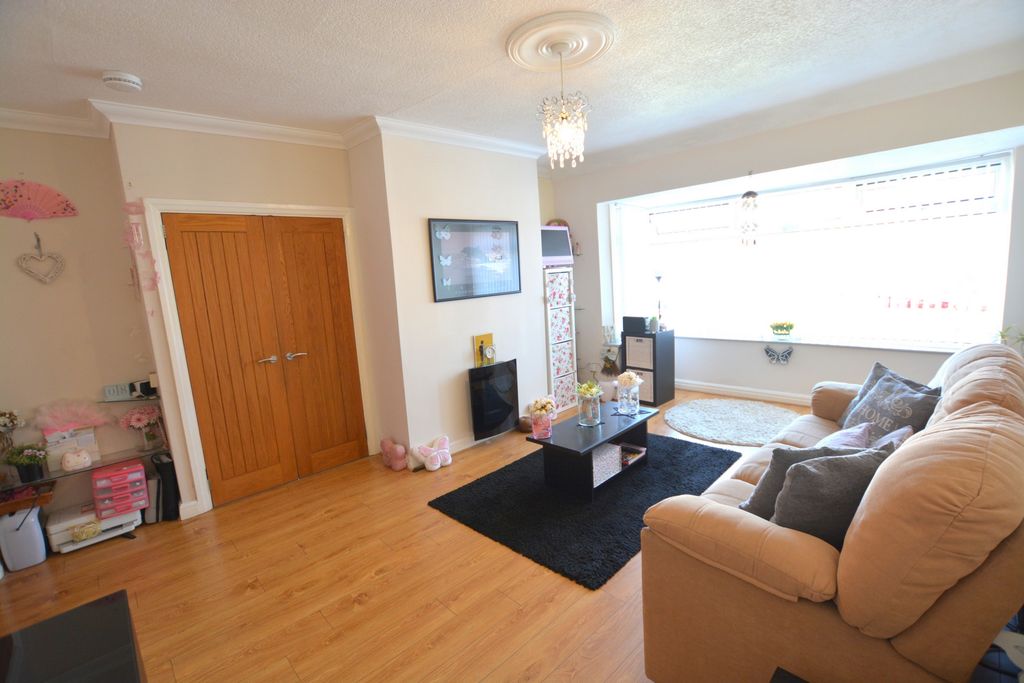 Property photo 2 of 16 Photo 37