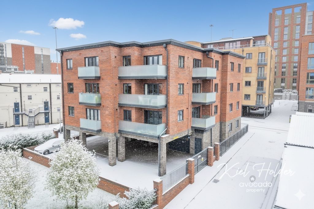 Property photo 1 of 17 4477250