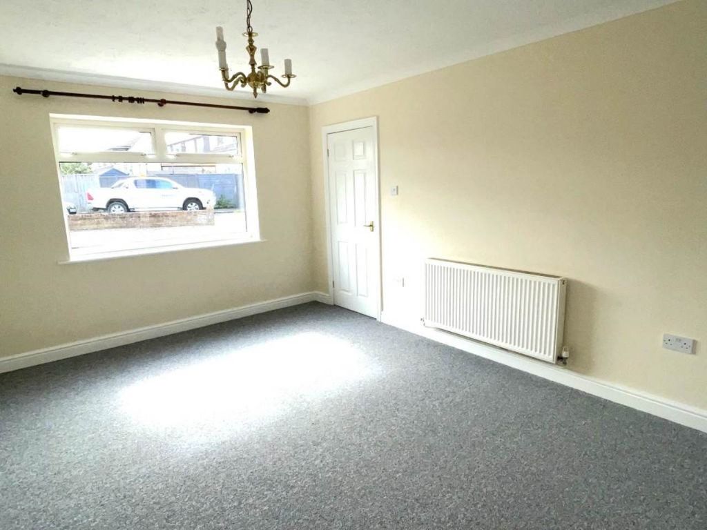 Property photo 2 of 12 Elm Leigh Lounge