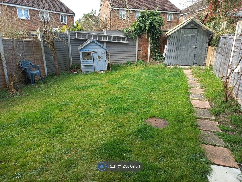 Property photo 3 of 35