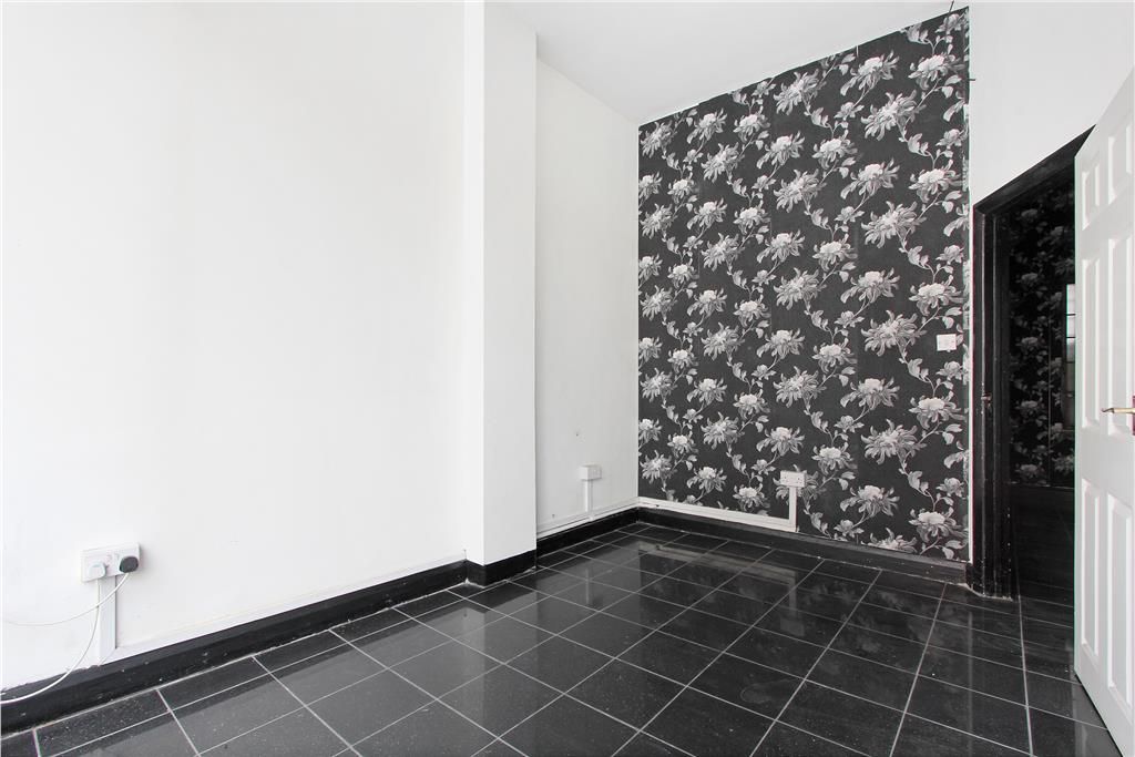 Property photo 1 of 8 Photo 2