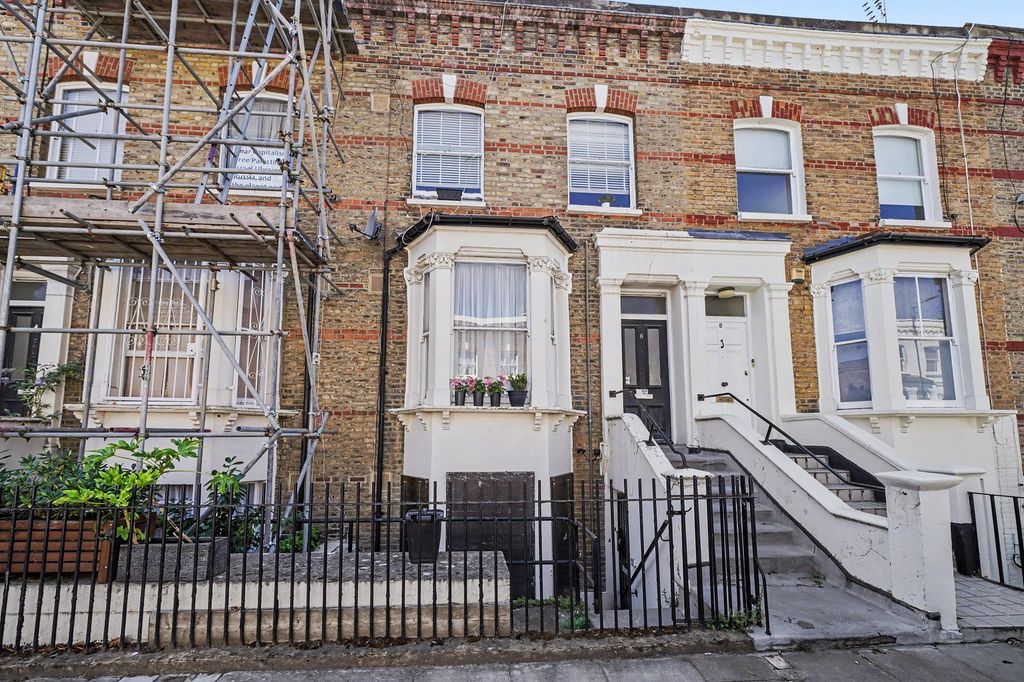 Property photo 1 of 13 Flat A, 6 Saltram Crescent, London, W9 3Hp