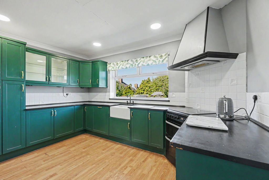 Property photo 3 of 26