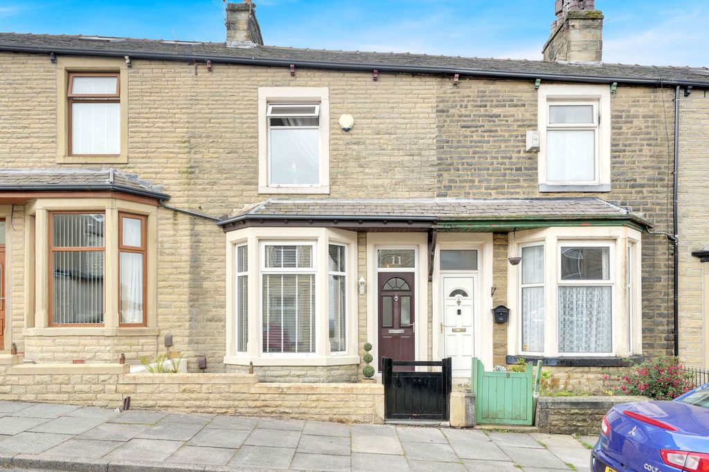 Property photo 1 of 24