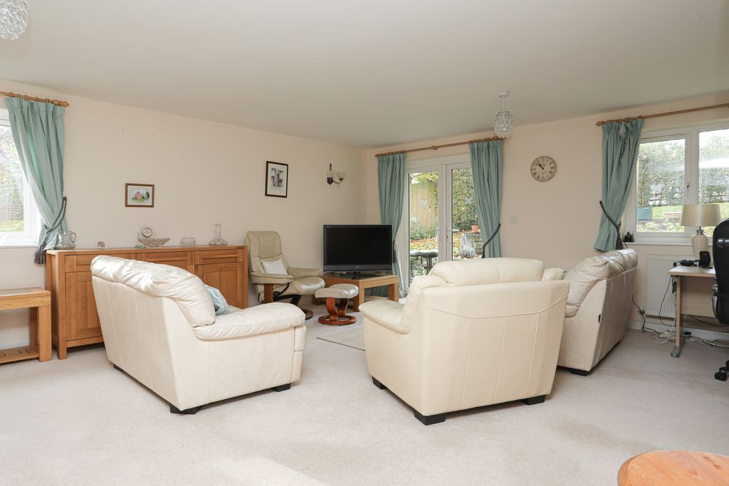 Property photo 2 of 21 Picture 2