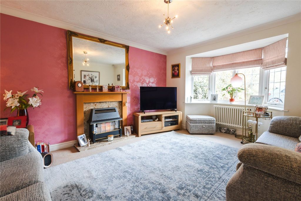 Property photo 3 of 38 Picture No. 23