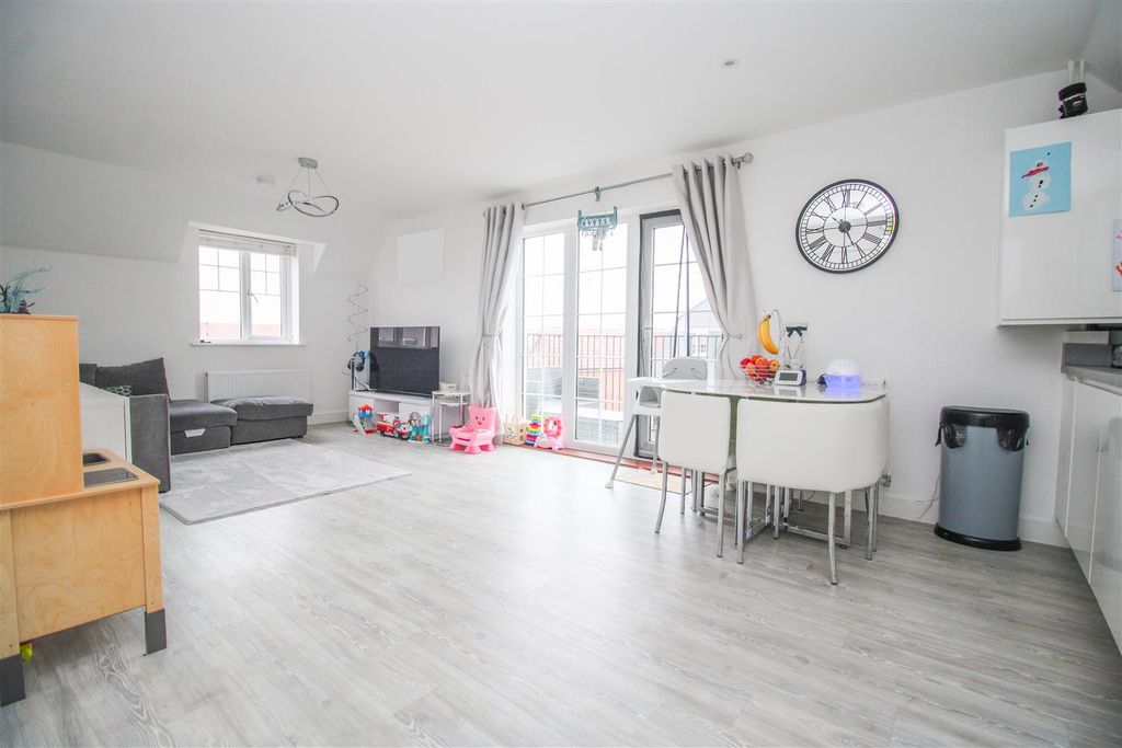 Property photo 2 of 14 Img_0172.Jpg