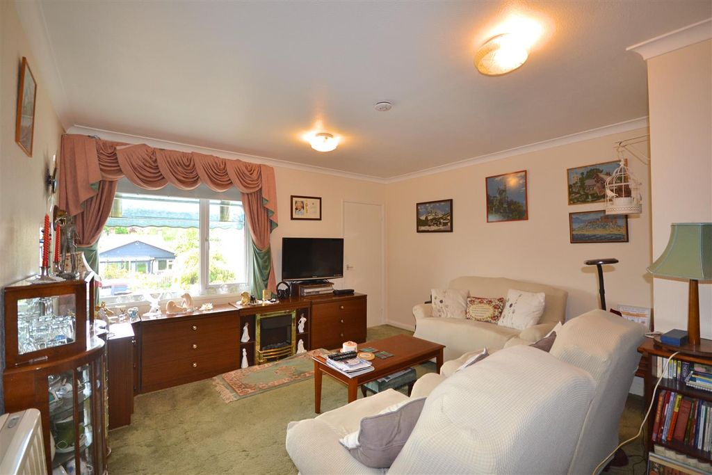 Property photo 2 of 21 21 (6).Png