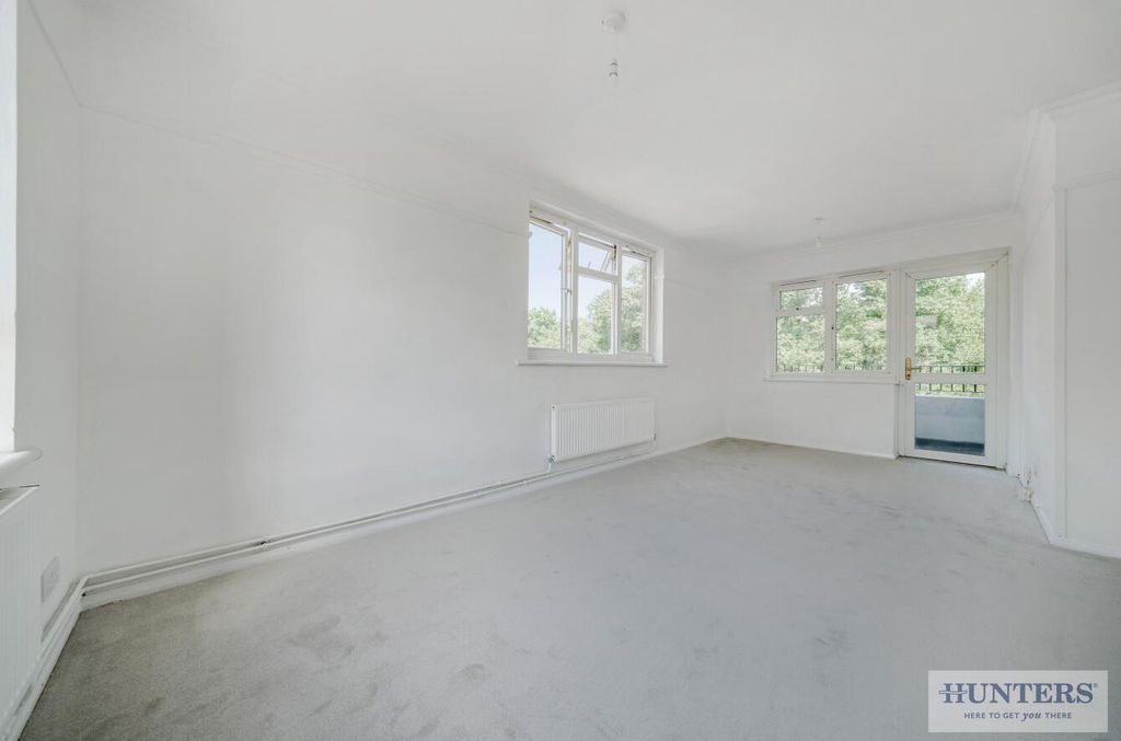 Property photo 3 of 19 Ef7A96Fe-5A0B-4d2c-83B5-8554Be35Eb28.Jpg