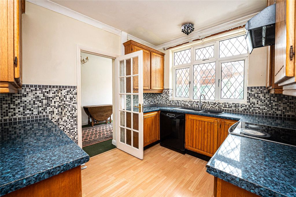 Property photo 3 of 12 Picture No. 4