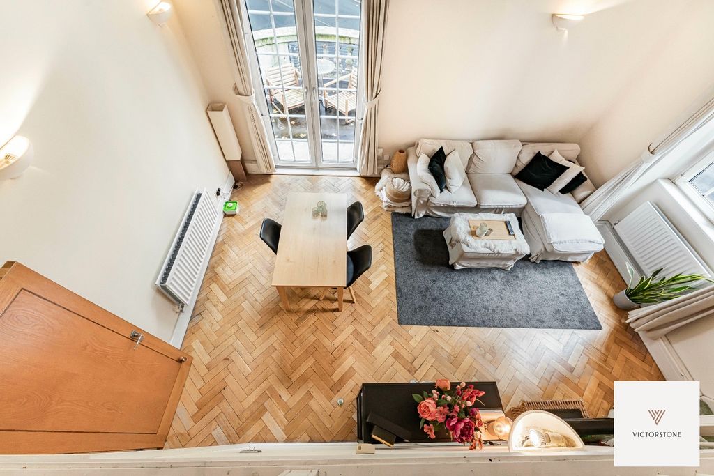 Property photo 3 of 19 4978842