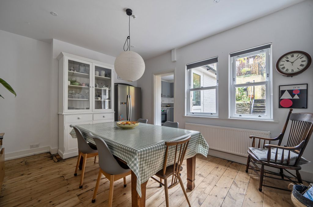 Property photo 3 of 22 1396619-13-6968c0...