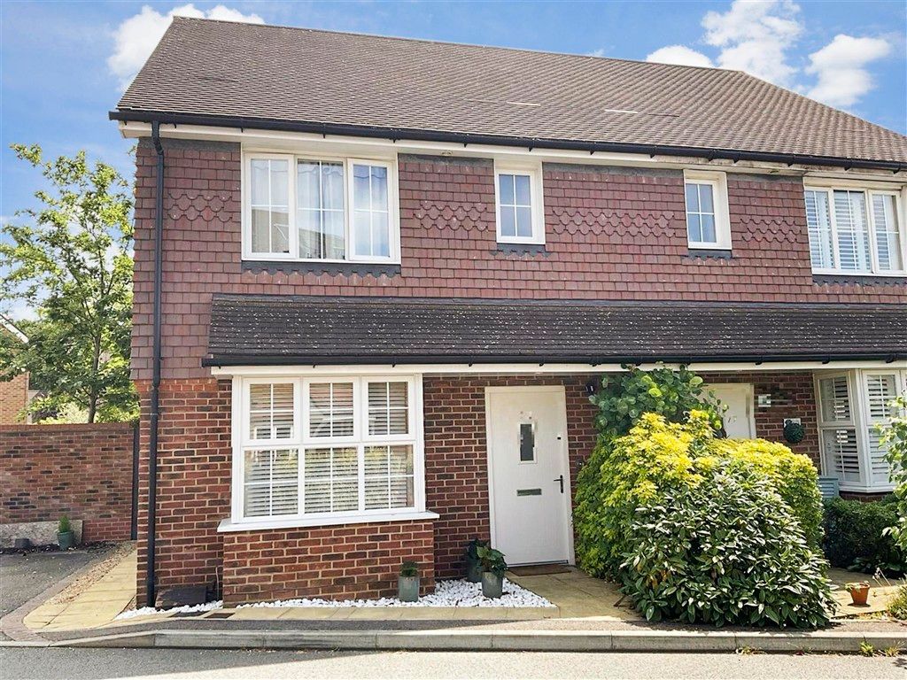 Property photo 2 of 11 Front Elevation