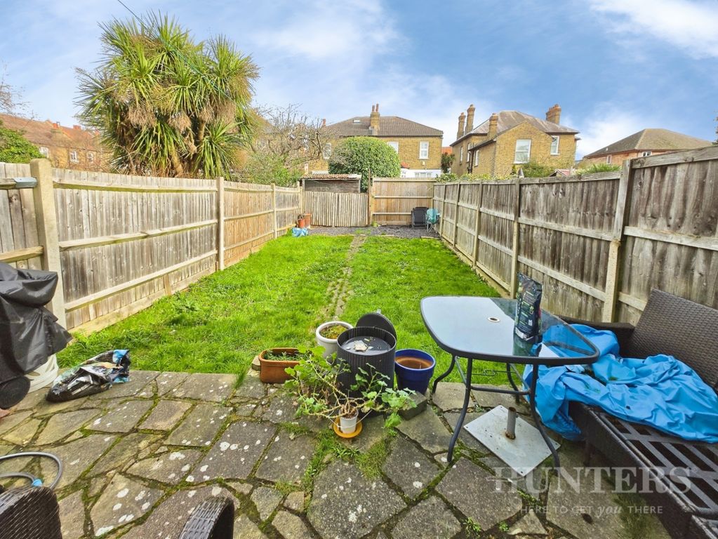 Property photo 3 of 11 Pbox-Img.Jpg