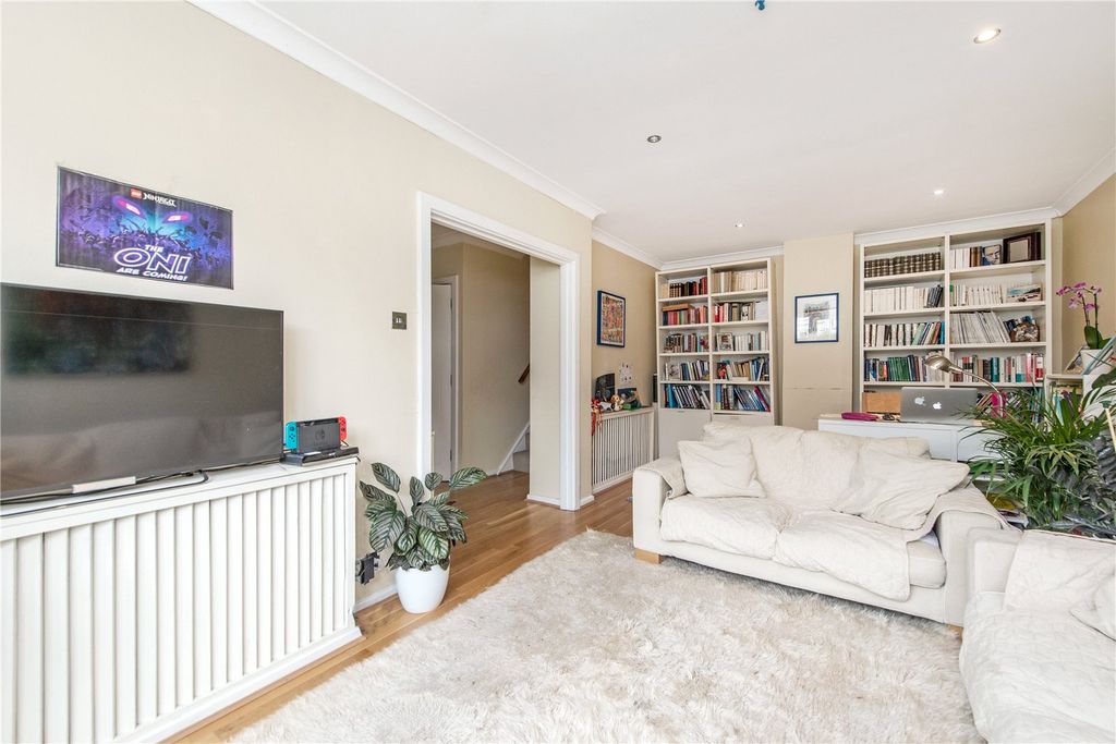 Property photo 3 of 17