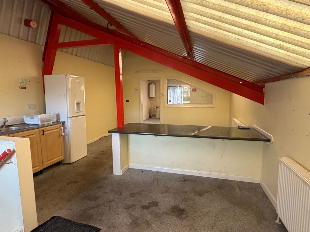 Property photo 3 of 3