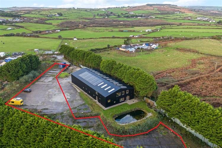 Property photo 2 of 6