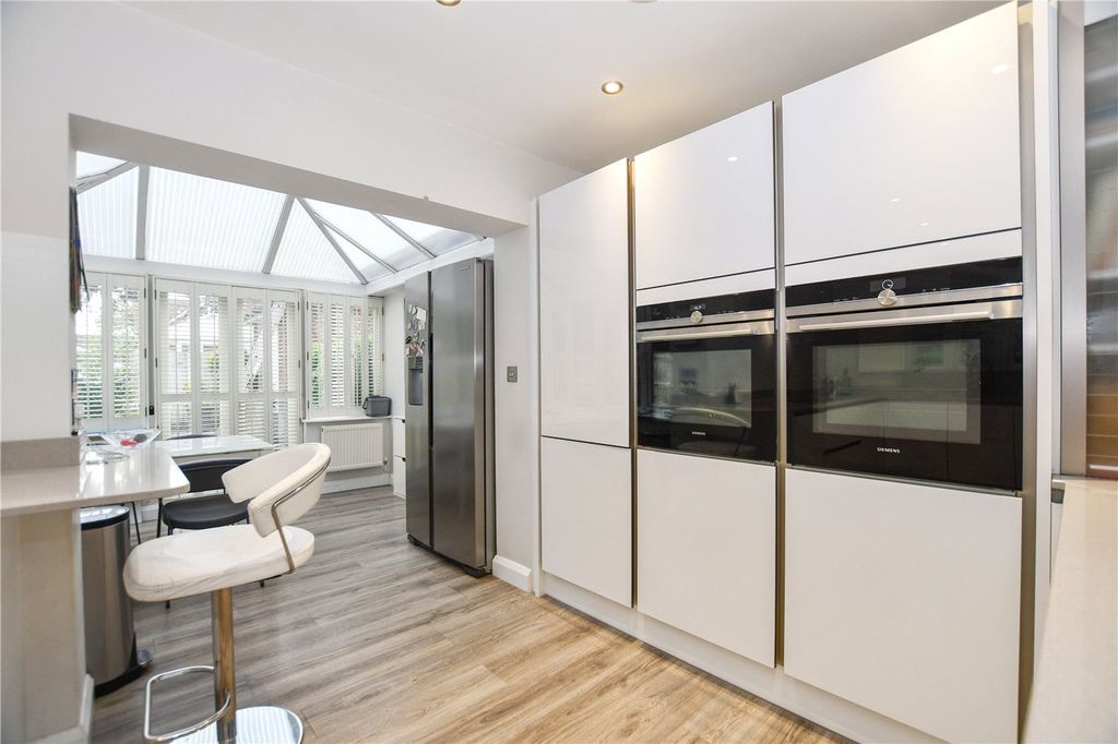 Property photo 3 of 15 Picture No. 50