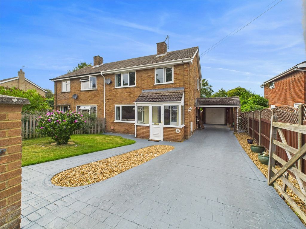 Property photo 1 of 17 Picture No. 03