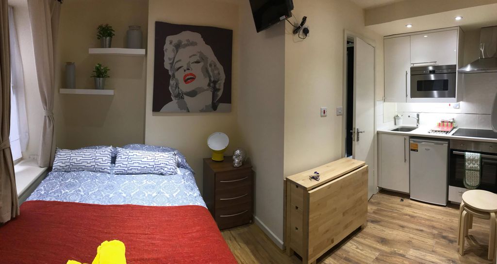 Property photo 3 of 4