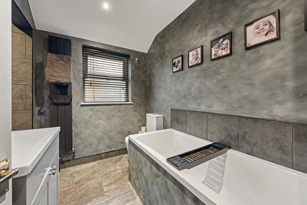 Property photo 2 of 20 Photo 2