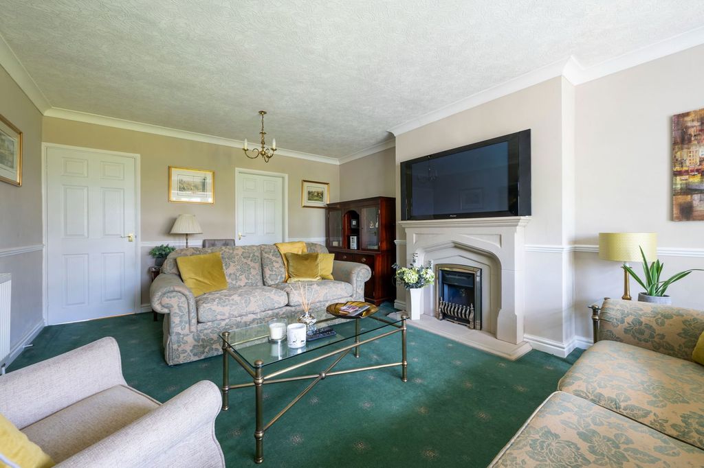 Property photo 3 of 26