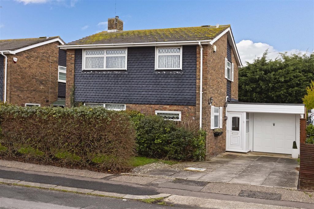 Property photo 1 of 19 For Sale By Aspire Residential - Boxgrove