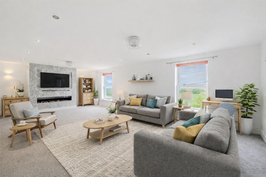 Additional image 7 of 5 bed detached house for saleMartcombe Road, Easton-In-Gordano, Bristol BS20