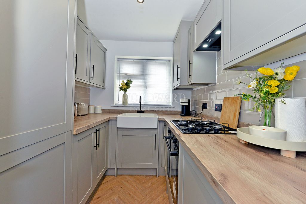 Property photo 2 of 13 Kitchen
