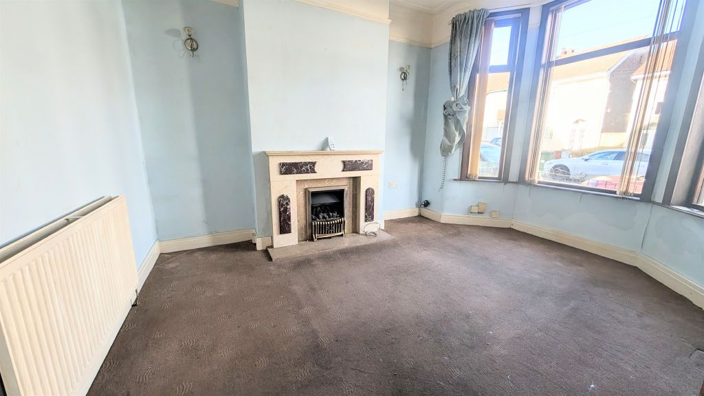 Property photo 3 of 11