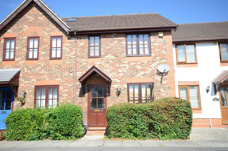 Property photo 1 of 8 62 Moorhen New Front